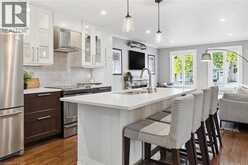 2355 MIDDLESMOOR Crescent | Burlington Ontario | Slide Image Nine