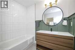 256 ROSSLYN Avenue N | Hamilton Ontario | Slide Image Thirty-three