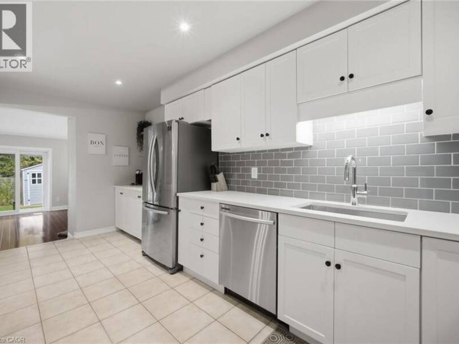 58 ATHENIA Drive, Hamilton, Ontario L8J 1S7