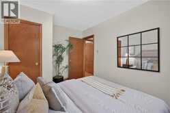 92 FOXBAR Road | Burlington Ontario | Slide Image Twenty-three