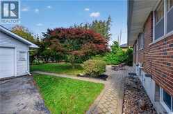 92 FOXBAR Road | Burlington Ontario | Slide Image Forty