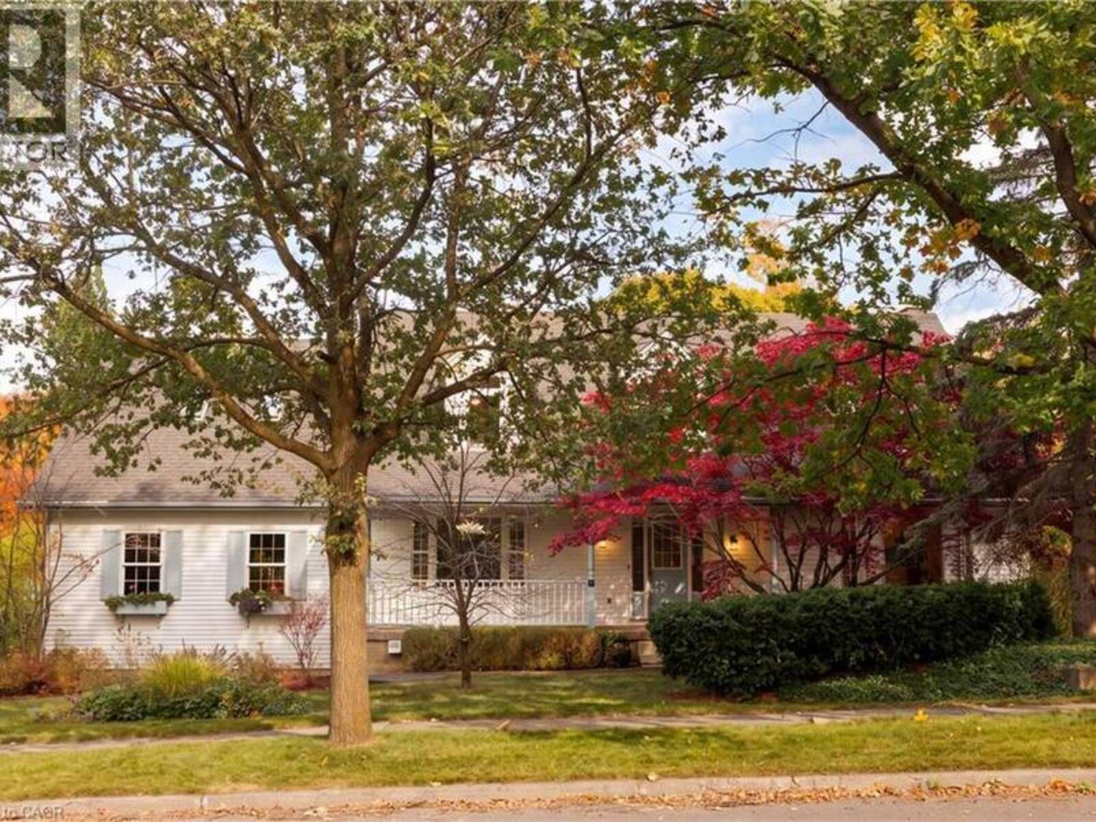 575 HEMINGWAY Place, Waterloo, Ontario N2T 1Z4