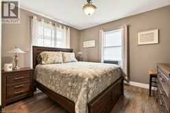 982 PARKHILL Avenue | Burlington Ontario | Slide Image Fifteen