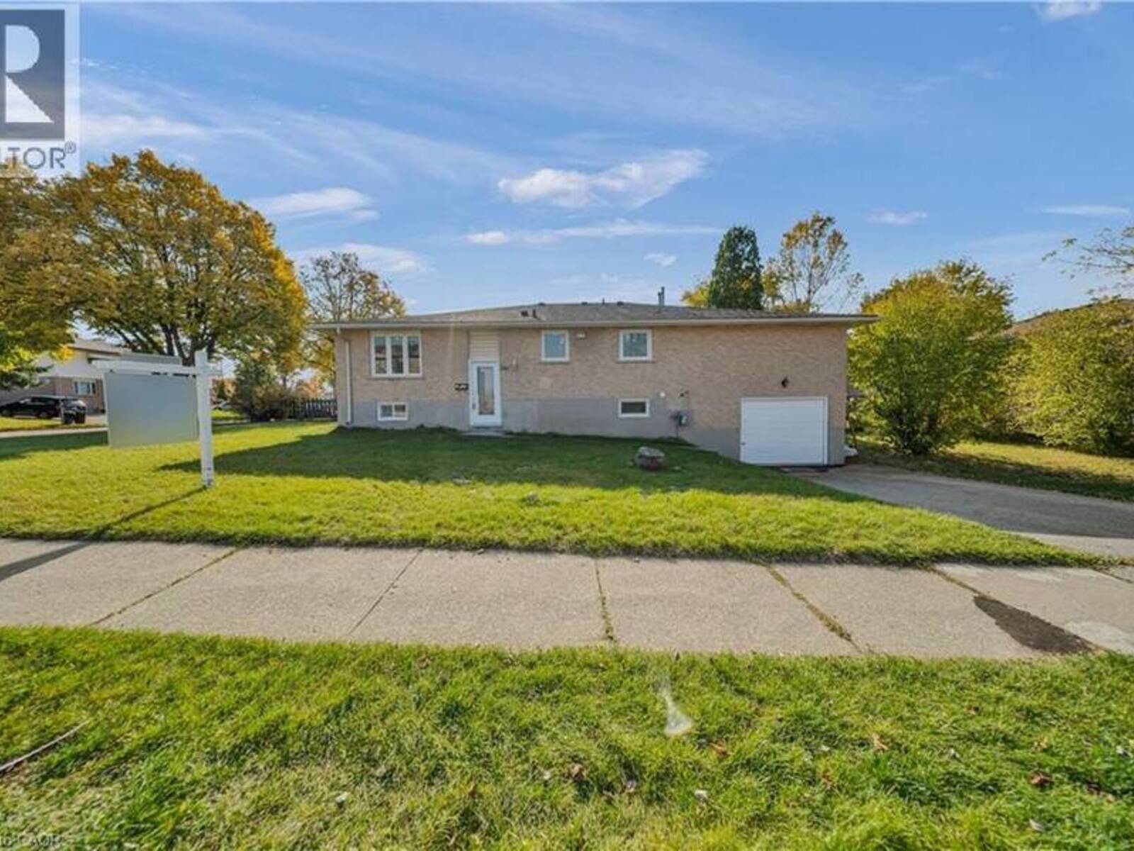 797 DOON VILLAGE Road, Kitchener, Ontario N2P 1A1