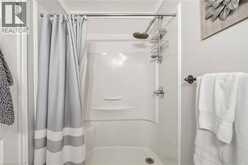 2101 EDINBURGH Drive | Burlington Ontario | Slide Image Nineteen