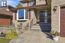25 CANDOR Crescent | Hamilton Ontario | Slide Image Five