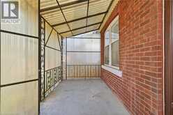 126 PARK Row S | Hamilton Ontario | Slide Image Thirteen