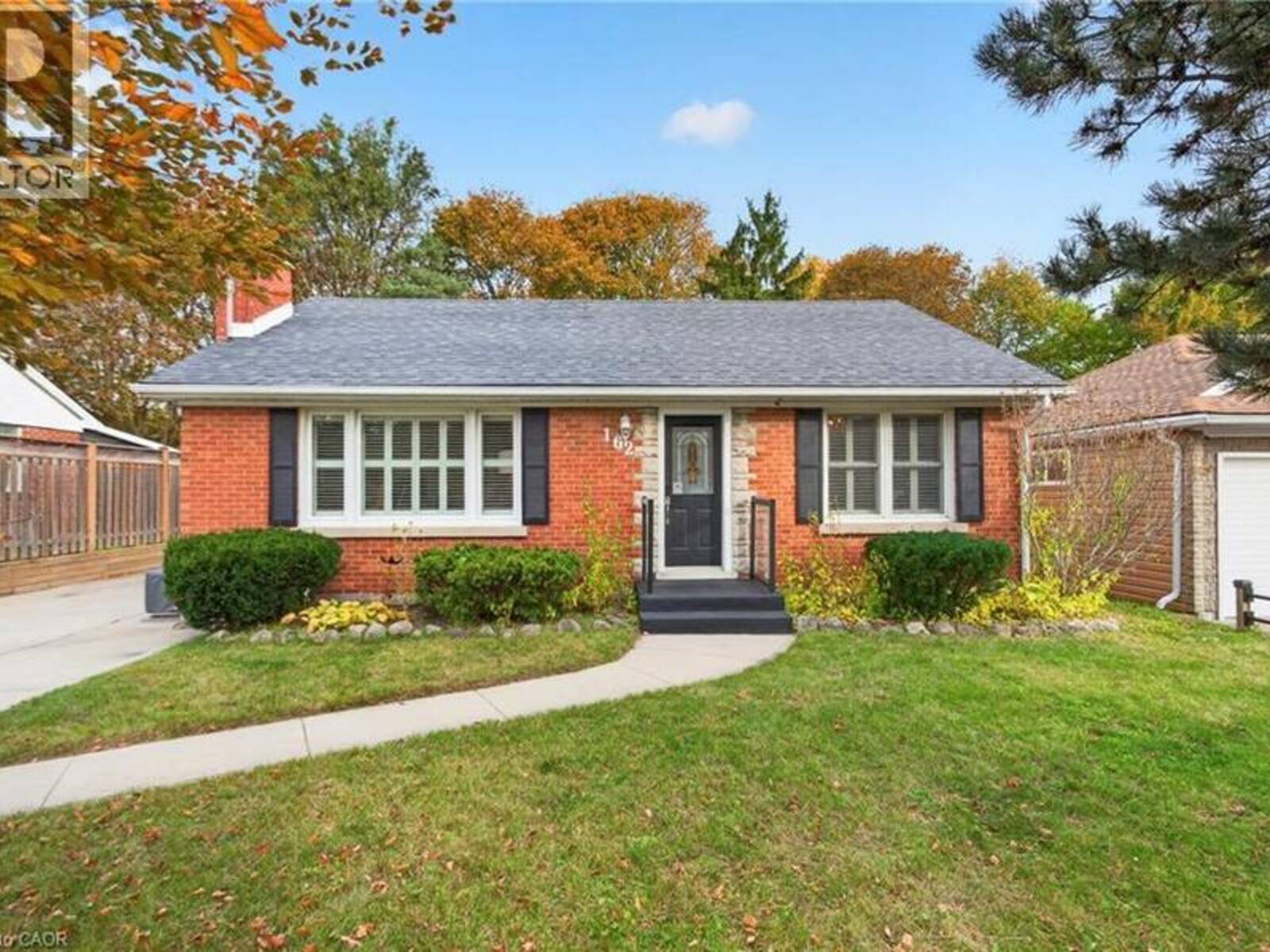 162 FAIRFIELD Avenue, Kitchener, Ontario N2H 6C5