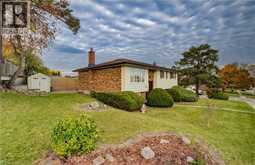 100 MOFFAT Drive | Cambridge Ontario | Slide Image Two