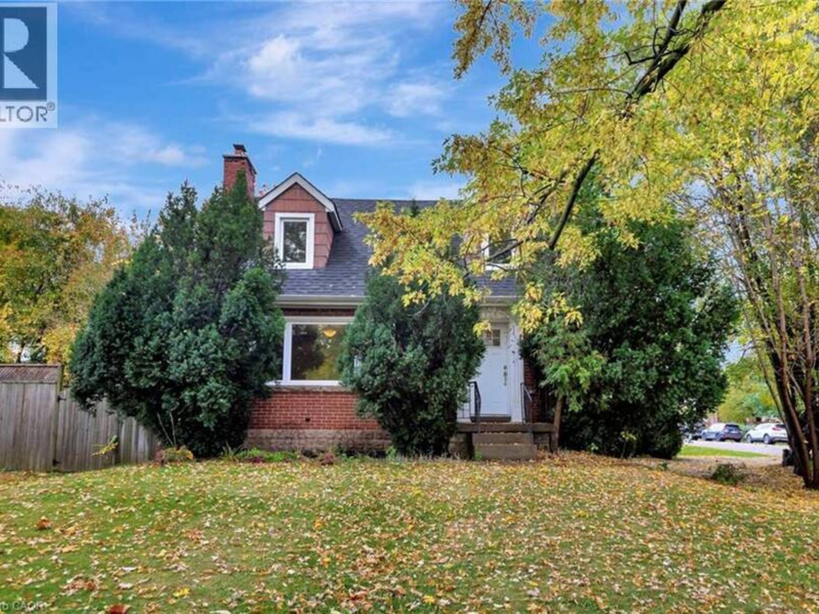 121 KING Street E, Hamilton, Ontario L8G 1L2