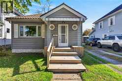 415 JOHN Street | Dunnville Ontario | Slide Image Six