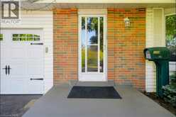 1334 SYCAMORE Drive | Burlington Ontario | Slide Image Five