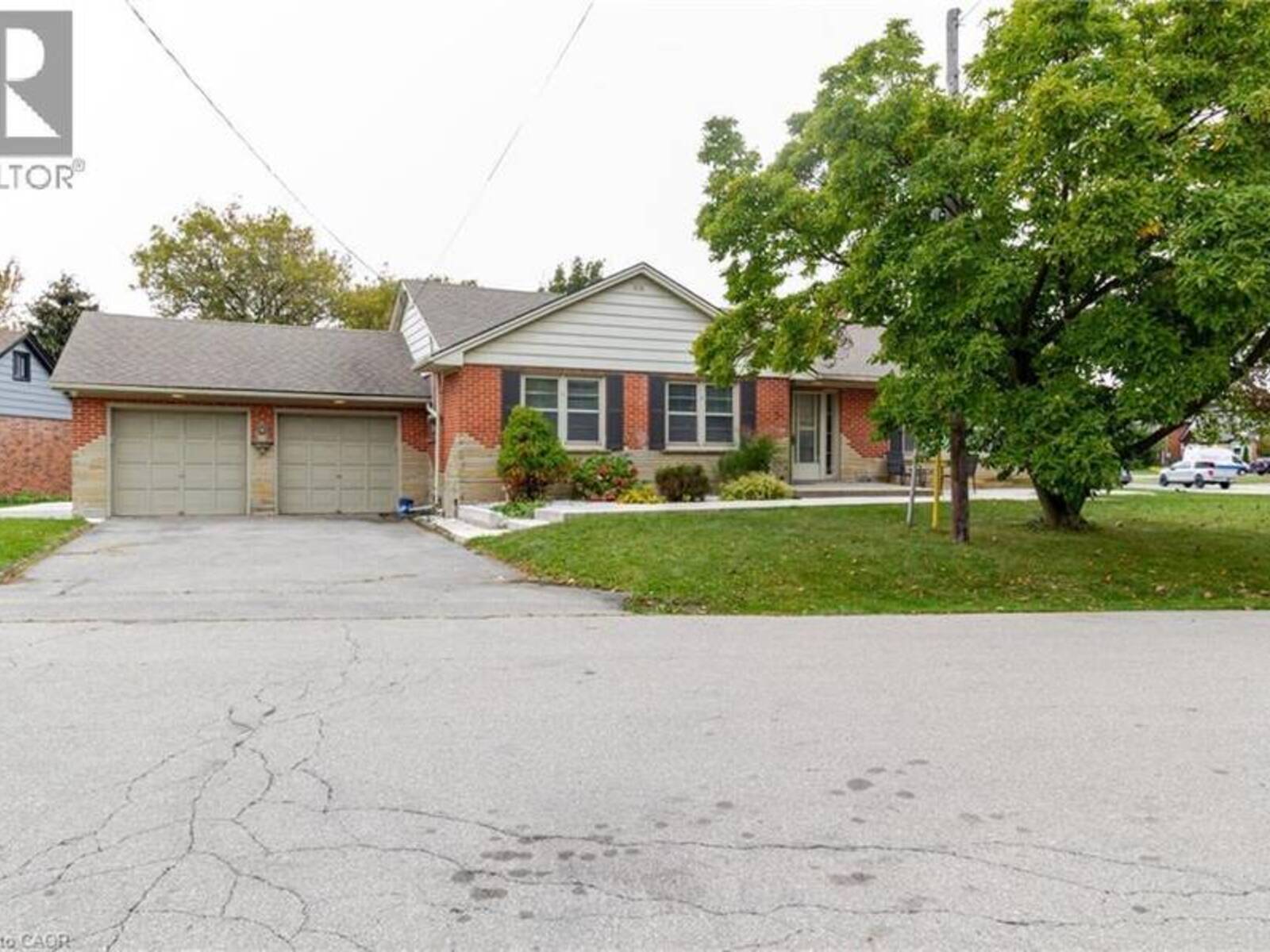 77 RANDALL Avenue, Hamilton, Ontario L8G 2K8