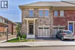 19 ROBERT PEEL Road | Kitchener Ontario | Slide Image Two