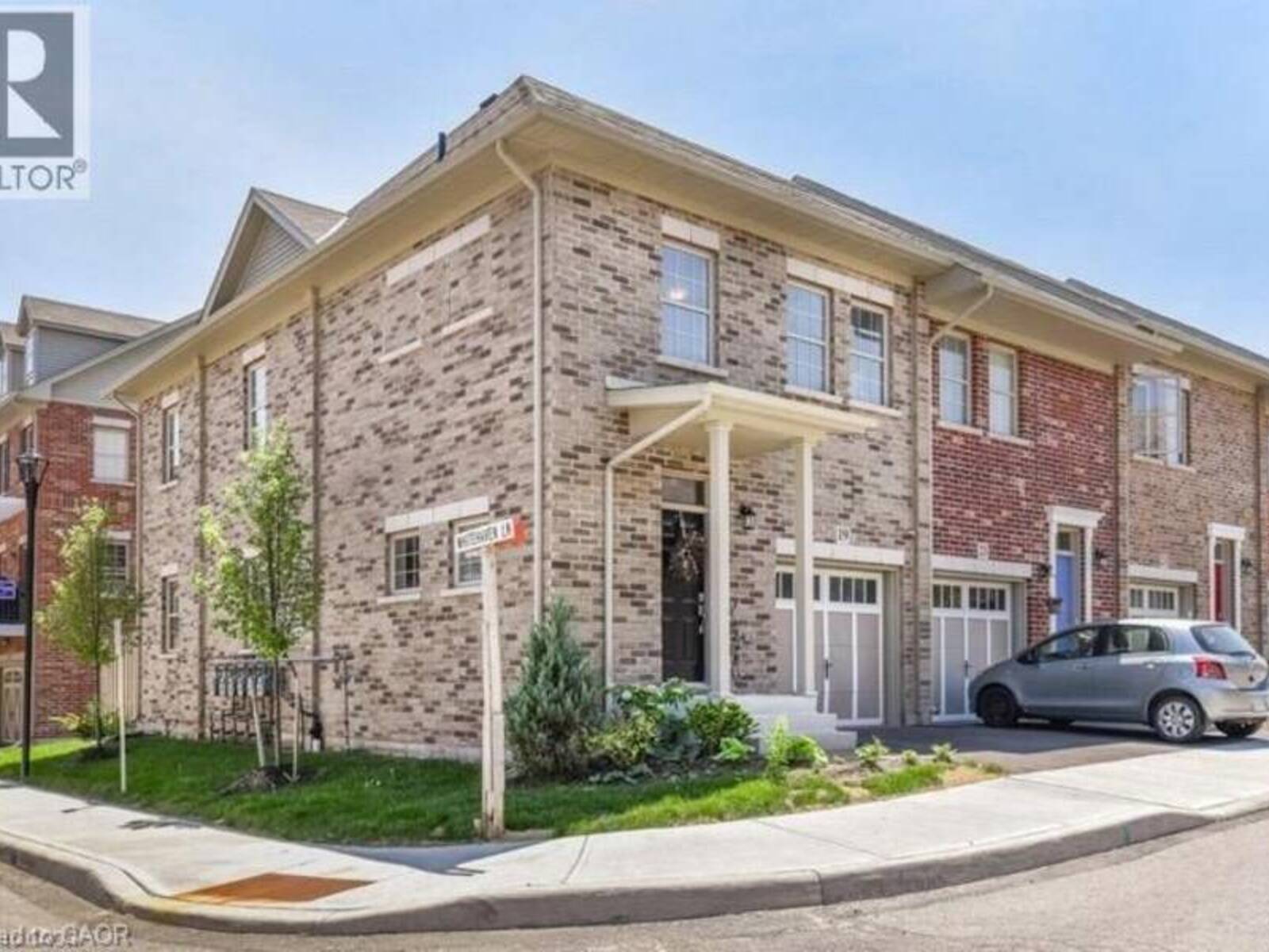 19 ROBERT PEEL Road, Kitchener, Ontario N2H 0B3