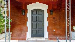 99 BLAKE Street | Hamilton Ontario | Slide Image Four