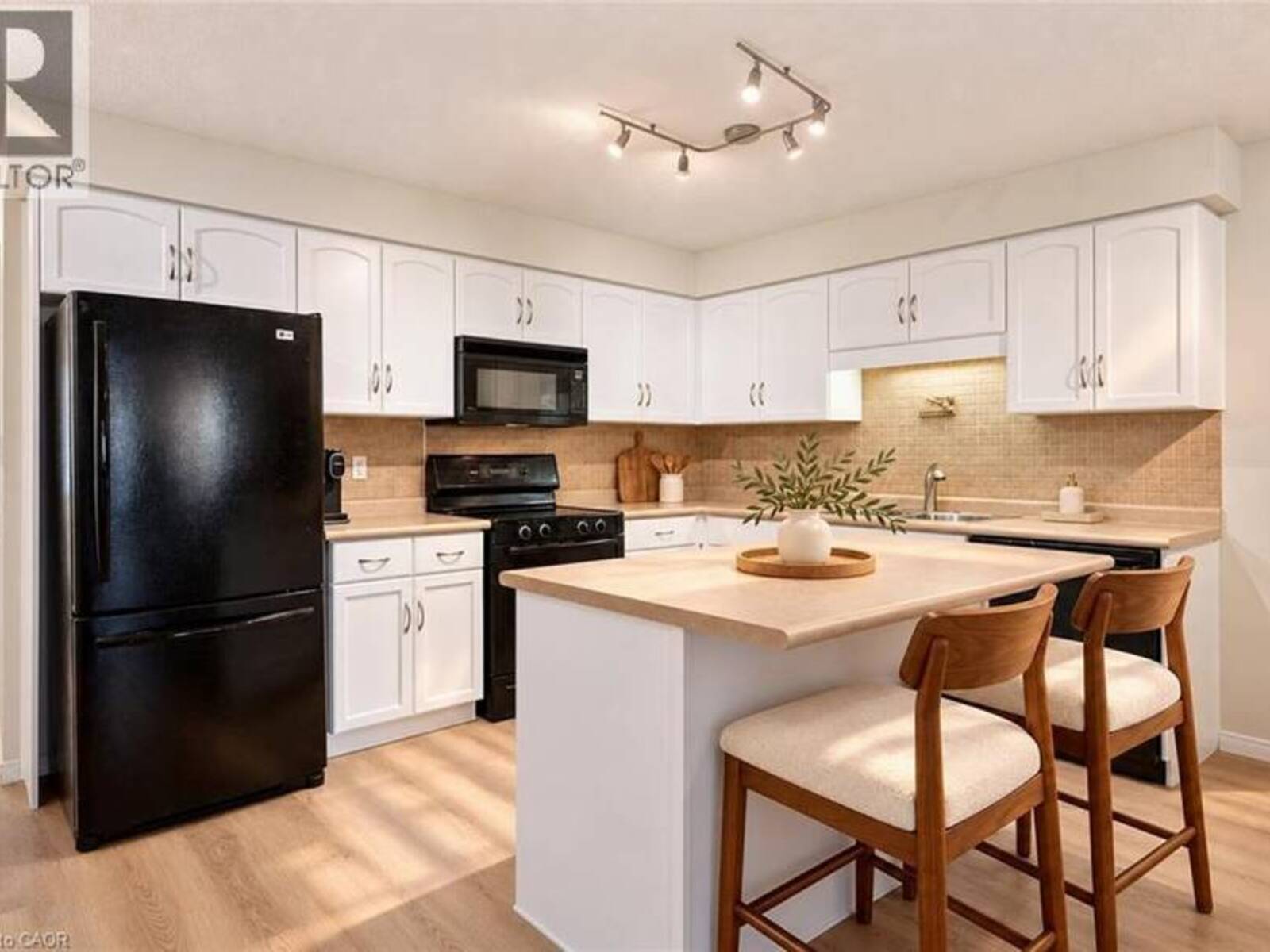 210 DAWN Avenue Unit# 38, Guelph, Ontario N1G 5L5