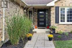 223 STAGECOACH Drive | Hamilton Ontario | Slide Image Four