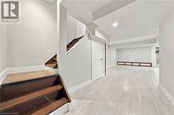 35 THAMES Way | Hamilton Ontario | Slide Image Thirty-five