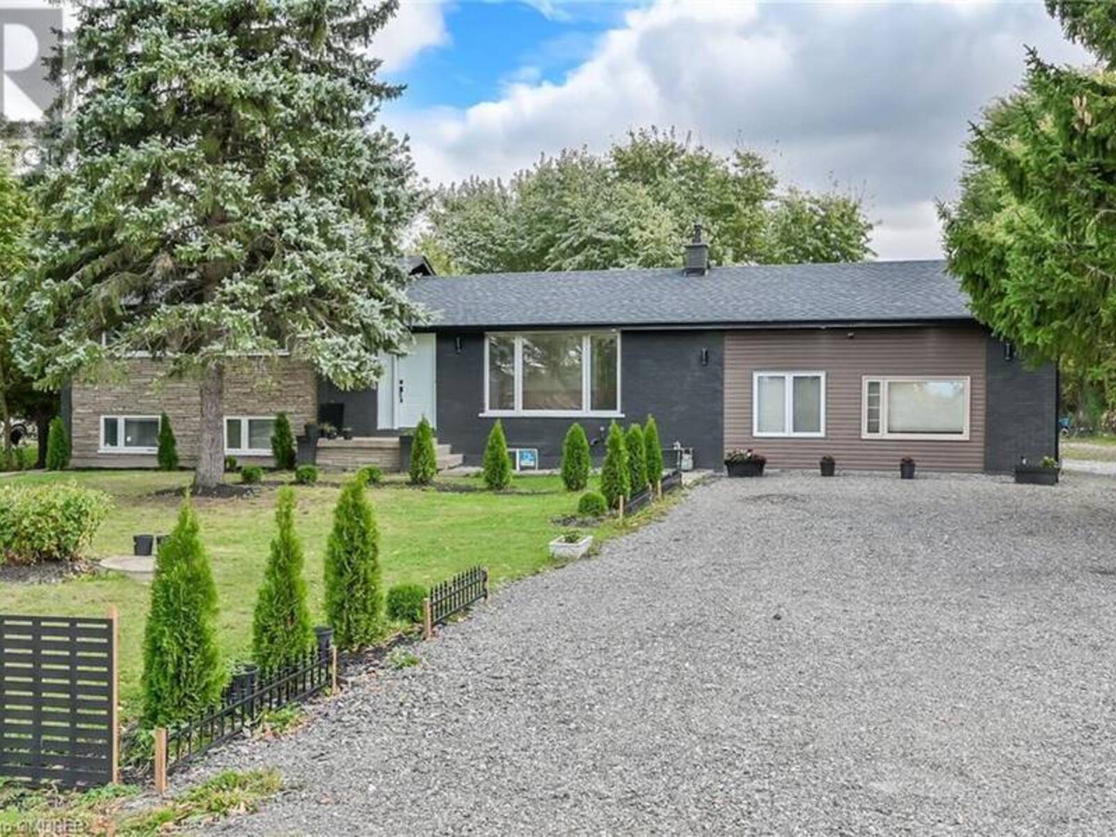 1119 GLANCASTER Road, Glanford, Ontario L0R 1W0