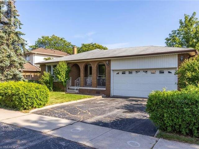 312 MARY Street Oakville Ontario, L6K 3P6