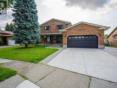 7102 BURBANK Crescent Niagara Falls Ontario, L2J 4E7