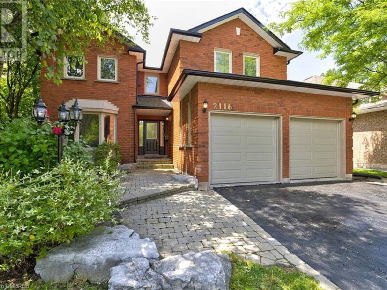 2116 MUNN'S Avenue, Oakville, Ontario L6H 4K4