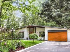 344 DALEWOOD Drive Oakville Ontario, L6J 4P5