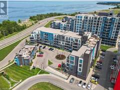 10 CONCORD PLACE Unit# 204 Grimsby Ontario, L3M 0G6