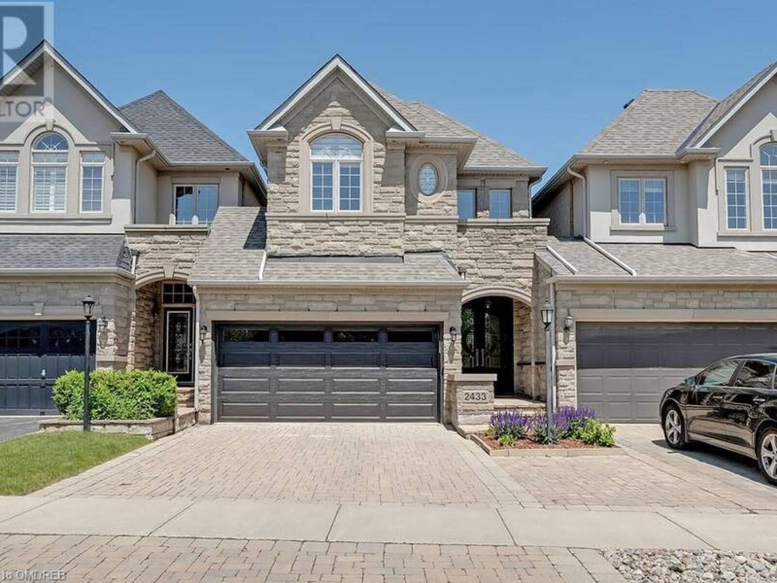 2433 PRESQUILE Drive, Oakville, Ontario L6H 0B8