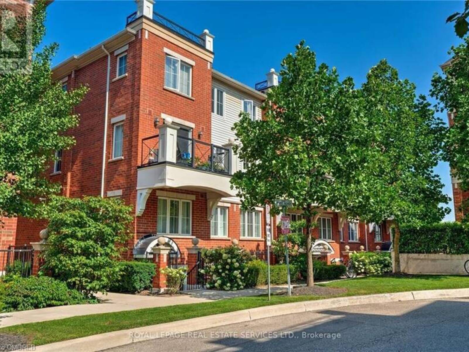 2460 POST Road Unit# 20, Oakville, Ontario L6H 0J2