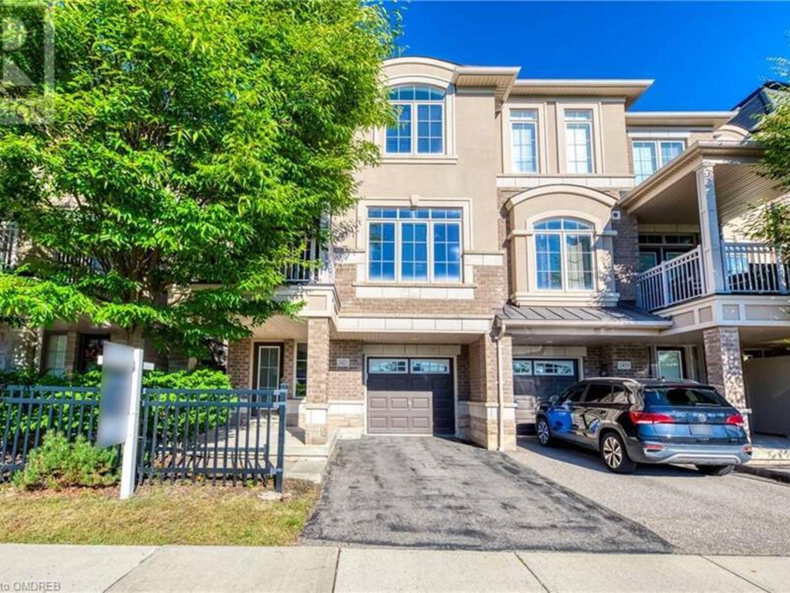 2421 GREENWICH Drive, Oakville, Ontario L6M 0S4