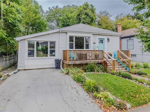 34 CLAYBURN Avenue St. Catharines Ontario, L2P 2S1