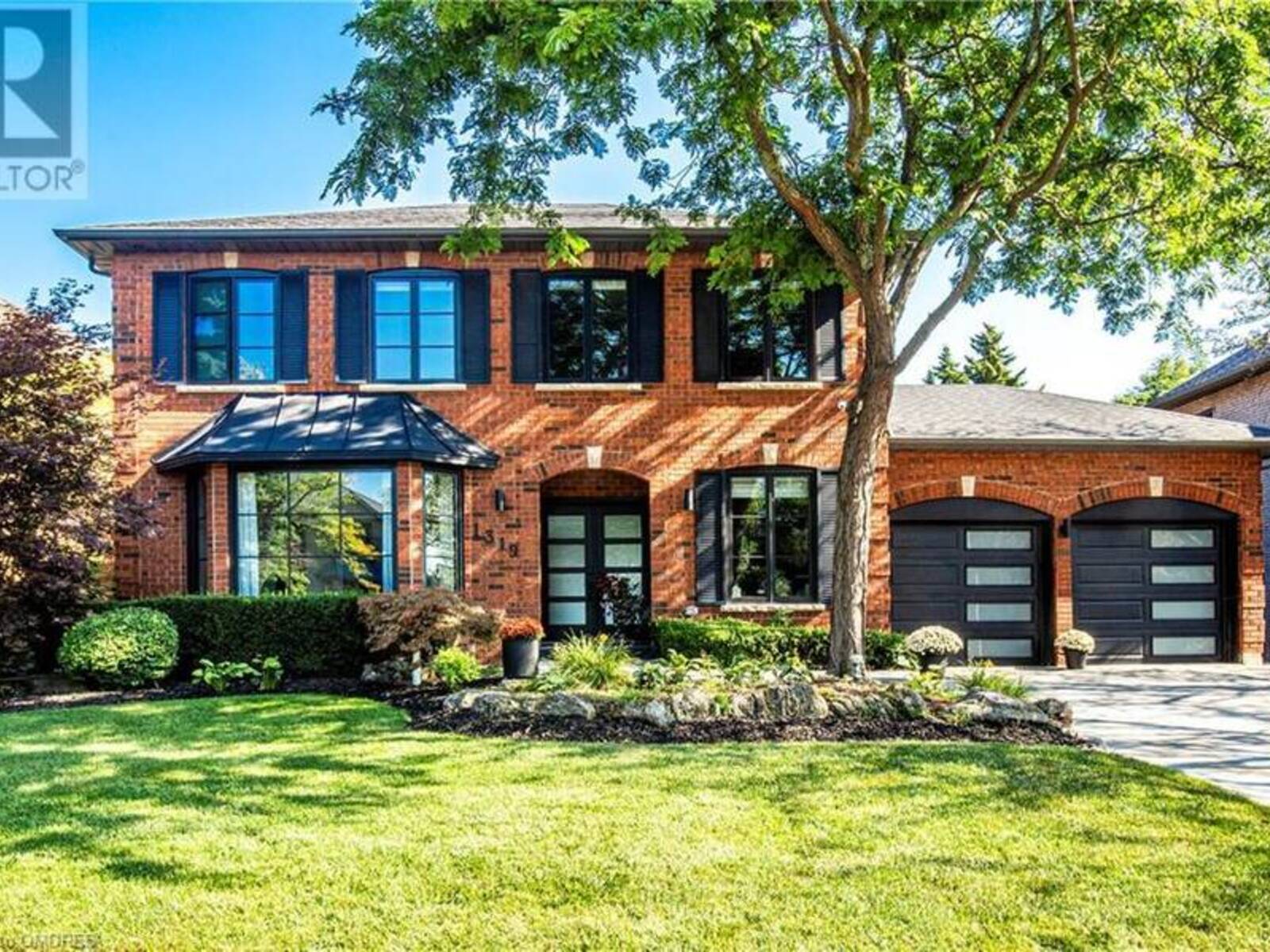 1319 GREENEAGLE Drive, Oakville, Ontario L6M 2N1