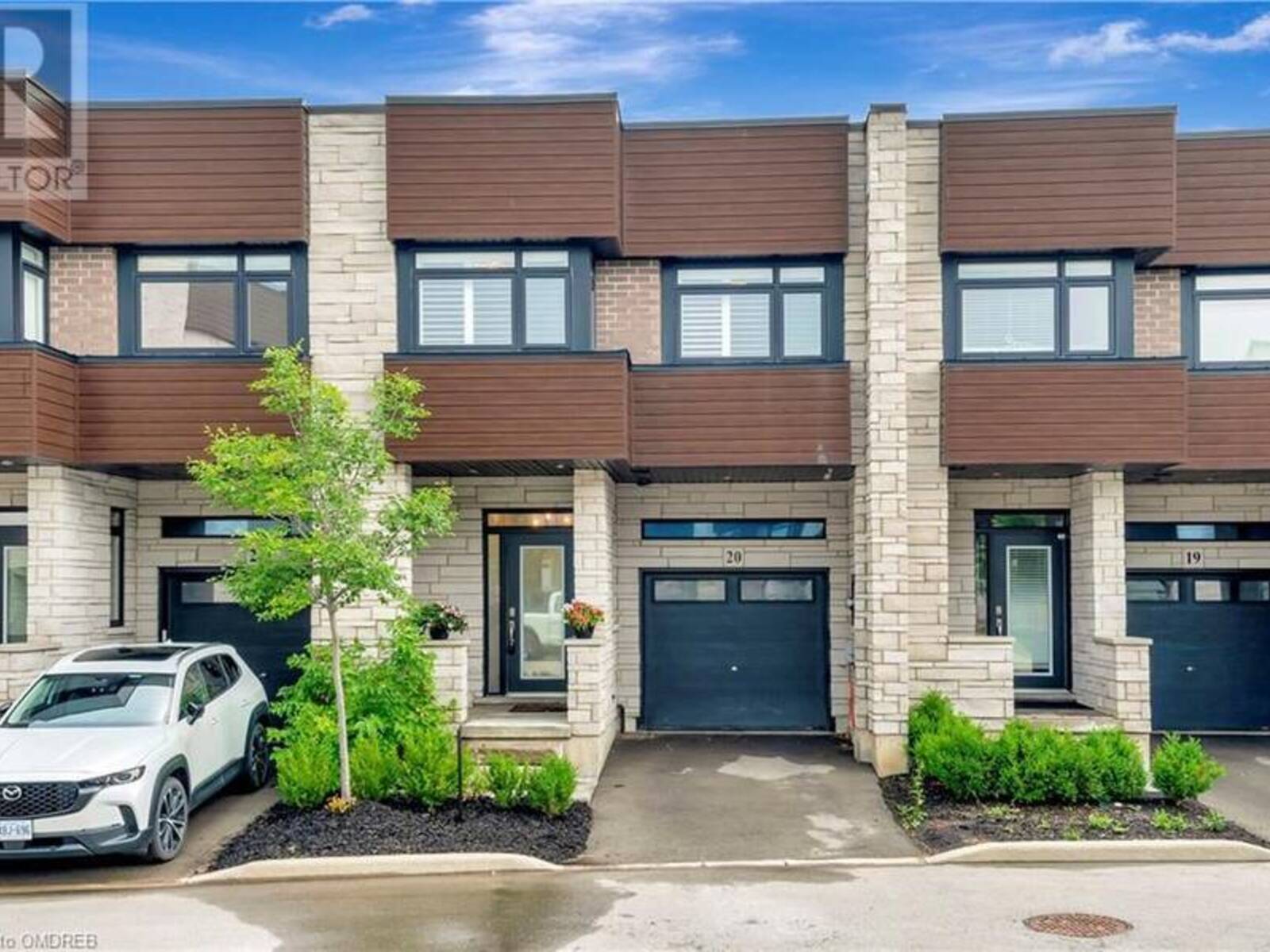 35 MIDHURST Heights Unit# 20, Stoney Creek, Ontario L8K 0K9