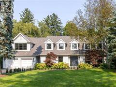 205 FORESTWOOD Drive Oakville Ontario, L6J 4E5