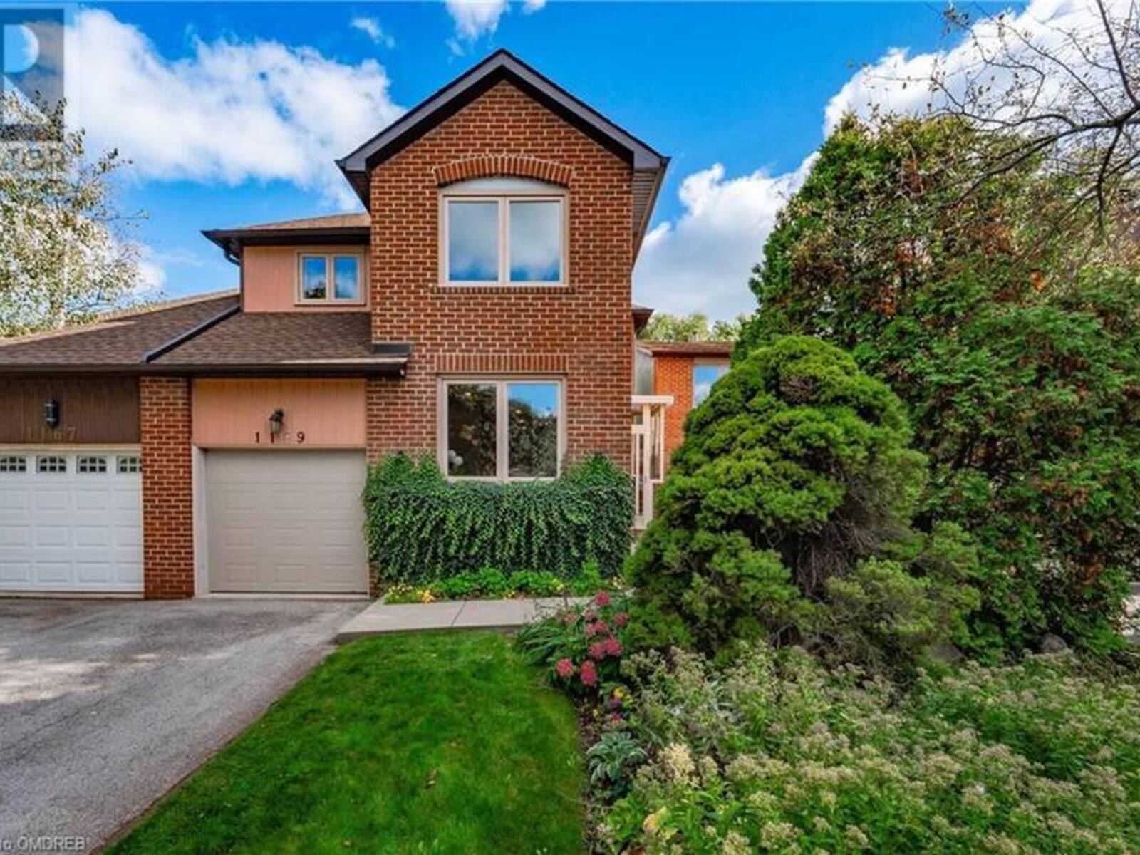 1169 POTTERS WHEEL Crescent, Oakville, Ontario L6M 1J3