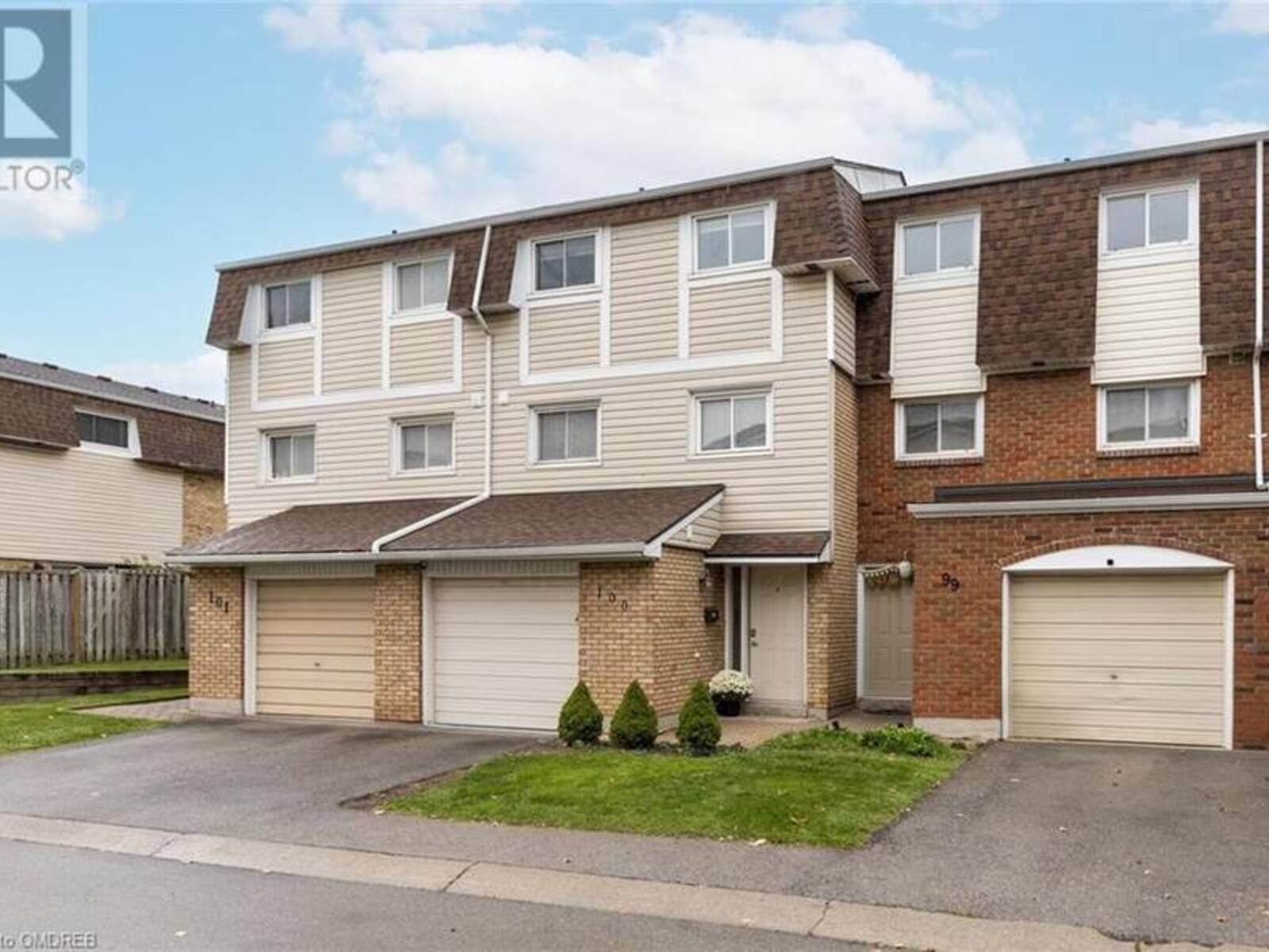 11 HARRISFORD Street Unit# 100, Hamilton, Ontario L8K 6L7