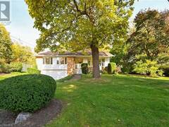 257 WEDGEWOOD Drive Oakville Ontario, L6J 4R6