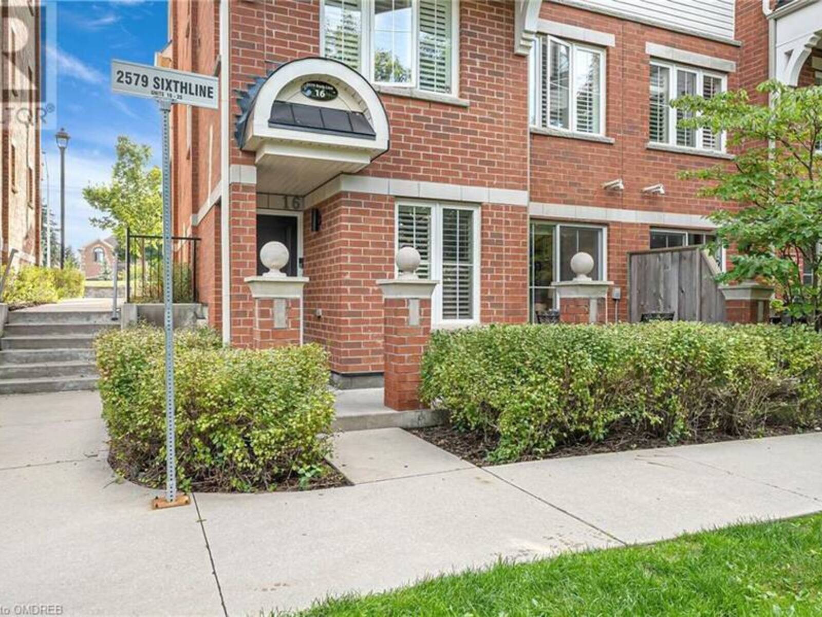 2579 SIXTH Line, Oakville, Ontario L6H 0H7