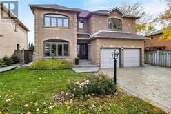 98 RIVER GLEN Boulevard | Oakville Ontario | Slide Image Two