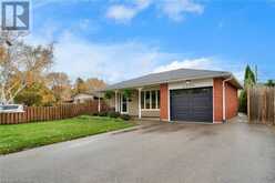 5500 ROMANWOOD Crescent | Burlington Ontario | Slide Image Two