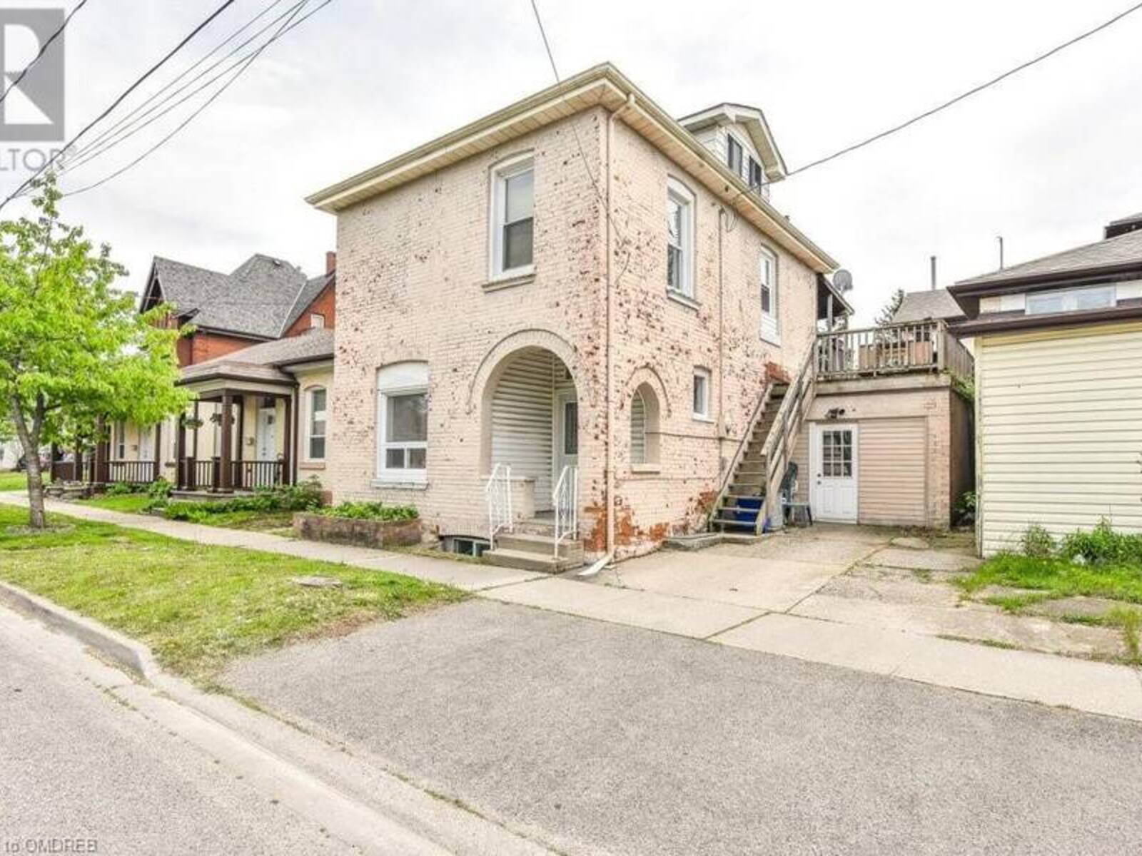 165 NELSON Street, Brantford, Ontario N3S 4B7