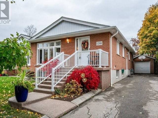 1298 NAPIER Crescent Oakville Ontario, L6H 2A4