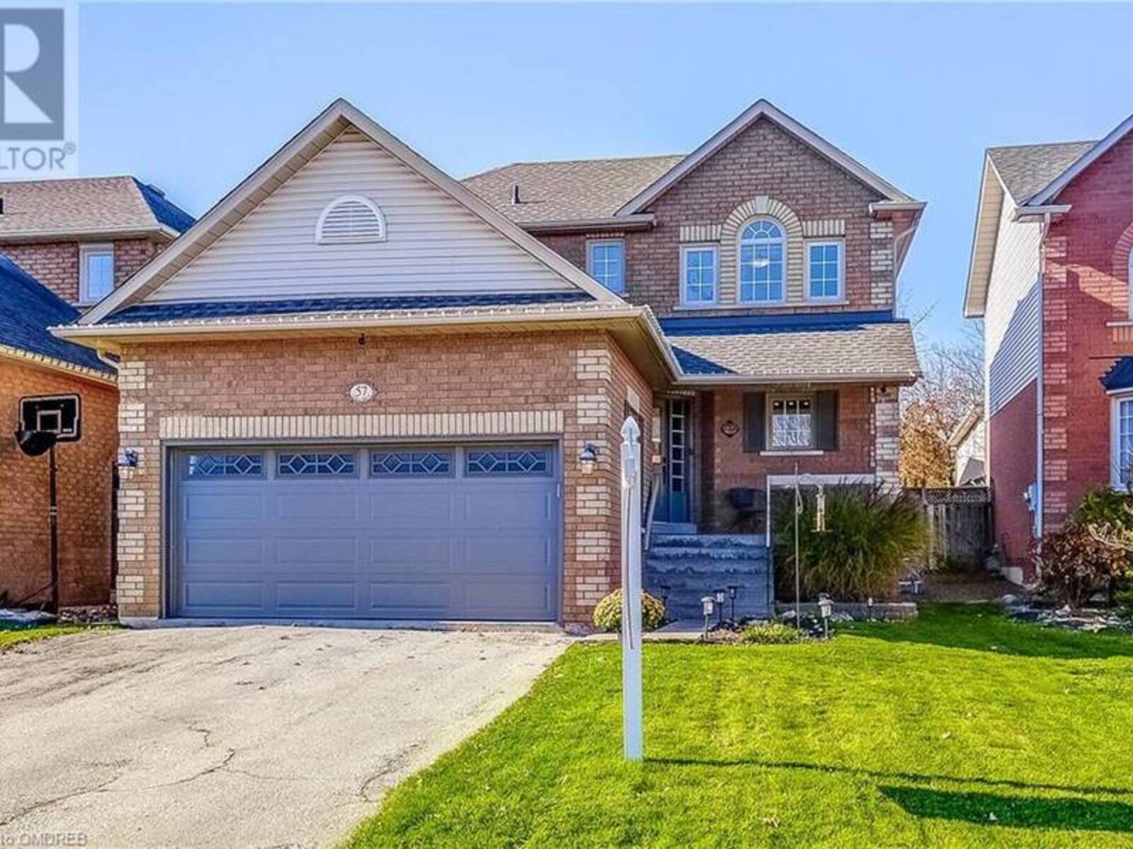 57 NISKA Drive, Waterdown, Ontario L0R 2H3