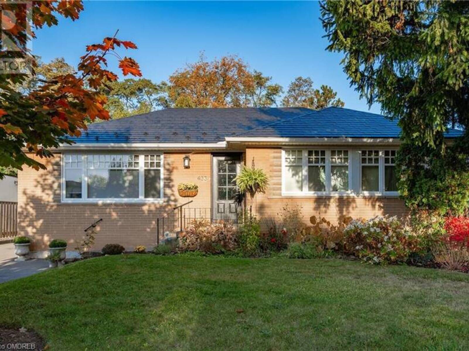 433 PINEGROVE Road, Oakville, Ontario L6J 4X3