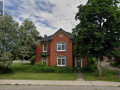 2527 DUNDAS Street W Oakville Ontario, L6M 4J4