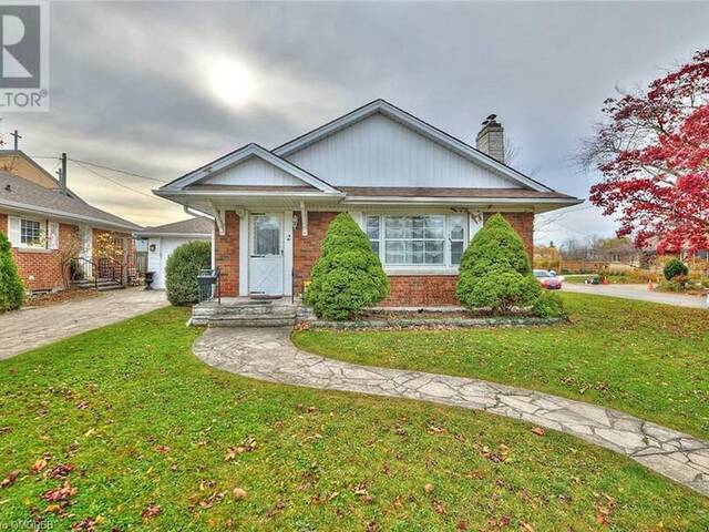 2 WOODGATE Avenue St. Catharines Ontario, L2R 3V4