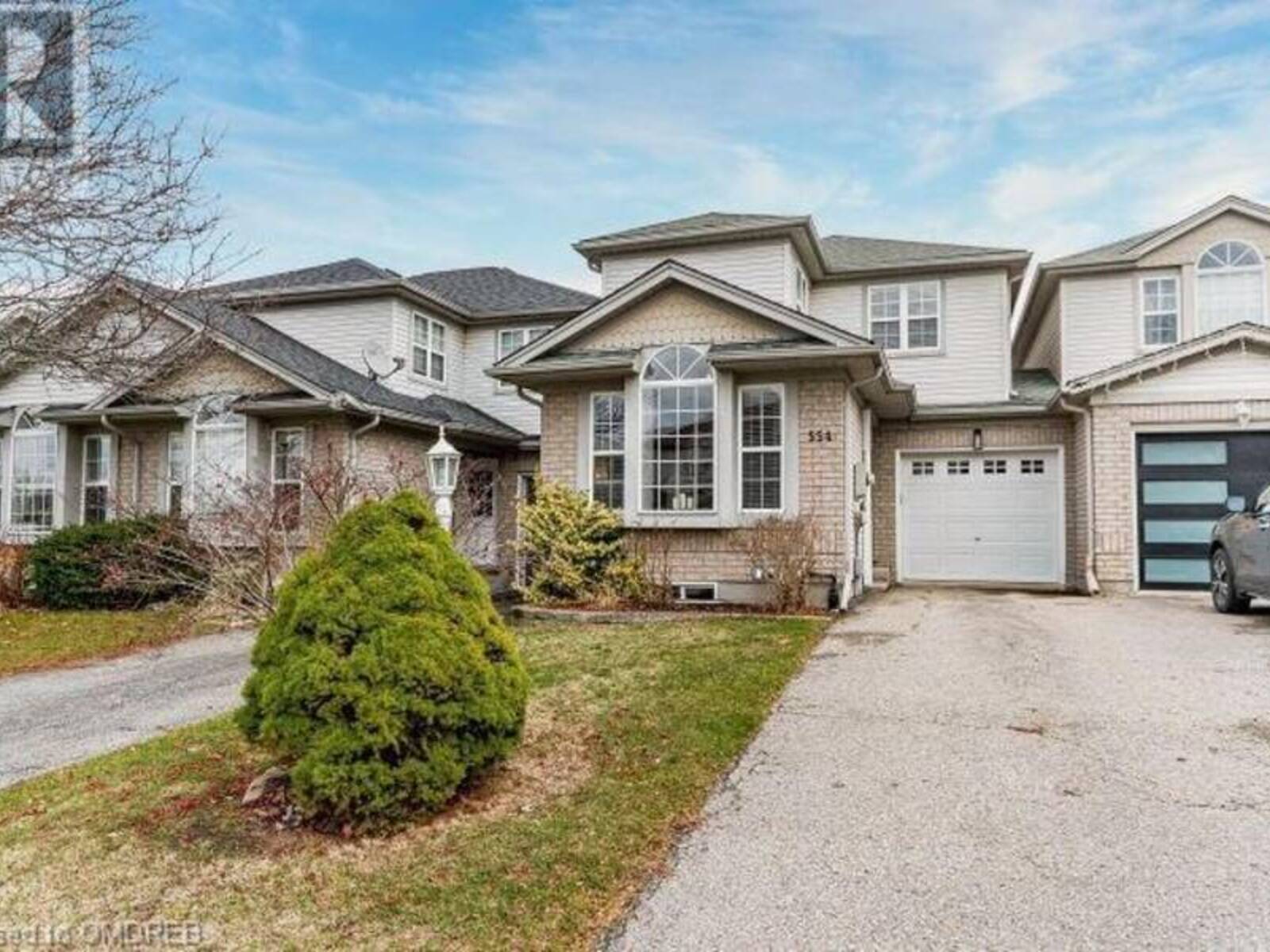 554 DANSBURY Drive, Waterloo, Ontario N2K 4E2