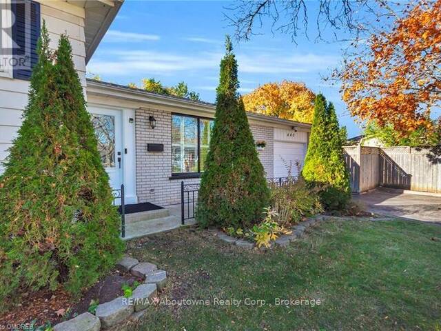 440 SUNSET DRIVE Oakville Ontario, L6L 3N4